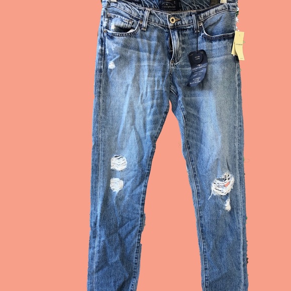Lucky Brand Denim - Lucky Brand slimboyfriend new with tags size 24